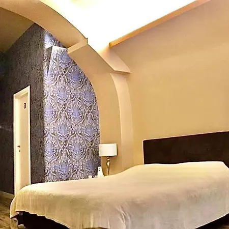 Bed & Breakfast Via Roma 145