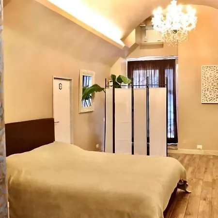 فندق مبيت وإفطار Via Roma 145 4*